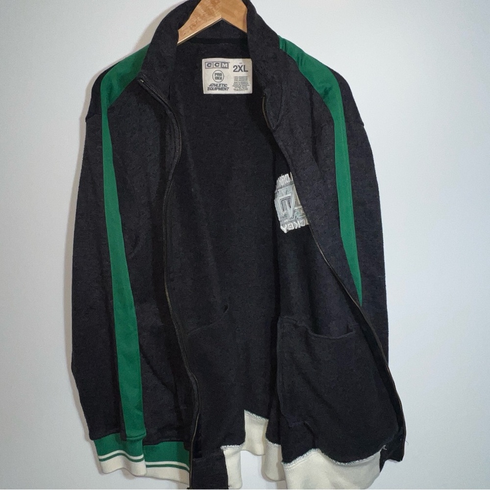 CCM UND Hockey North Dakota Hockey Jacket 2x - Picture 3 of 7